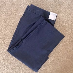 Navy stretch capri pants